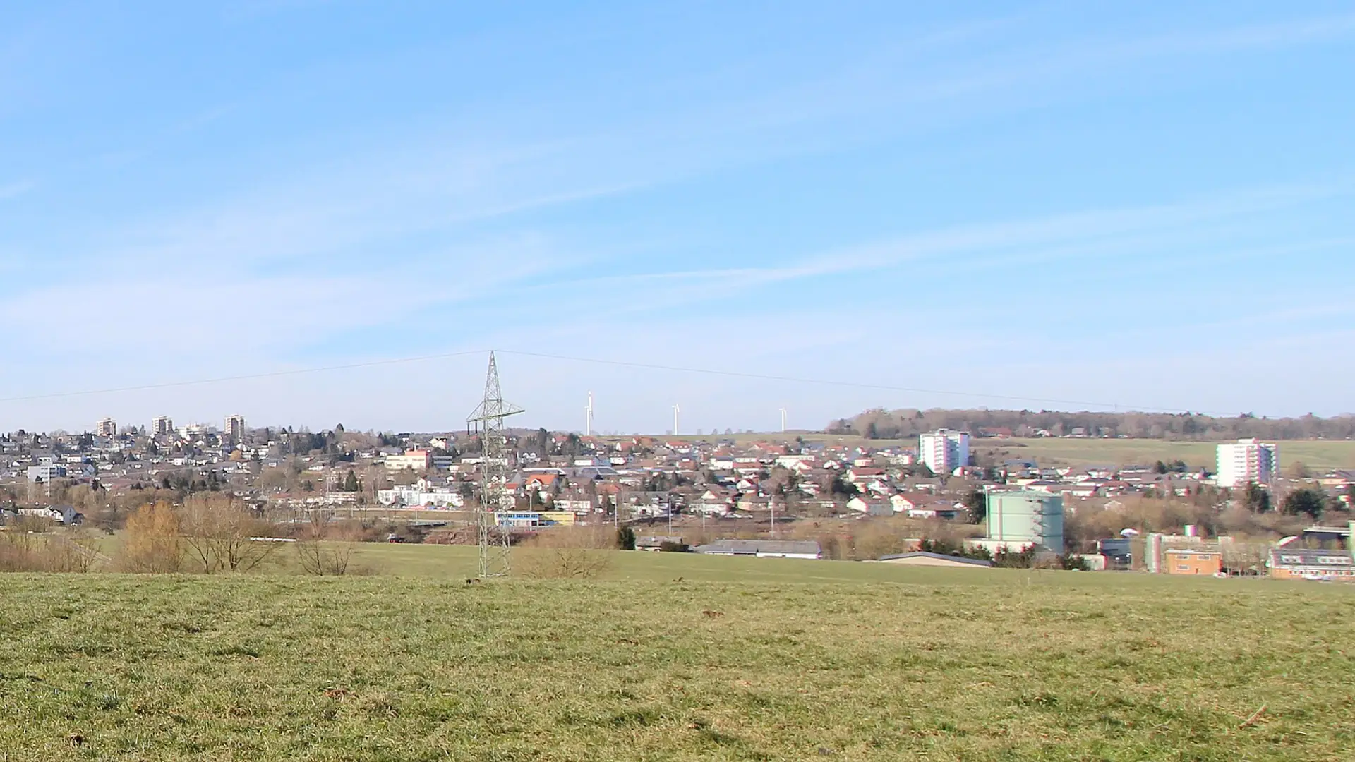 Panorama über Bitburg und die südliche Eifel